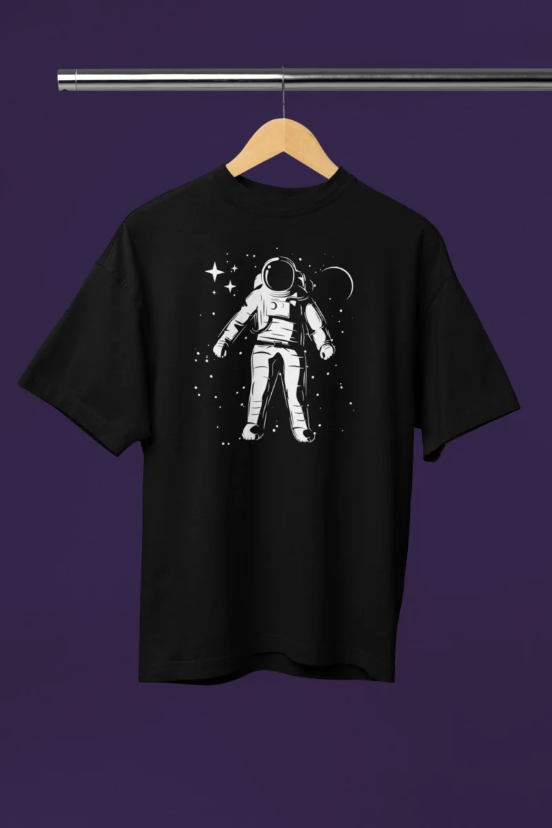 Women's Black Oversized T-Shirt - Astraunaut