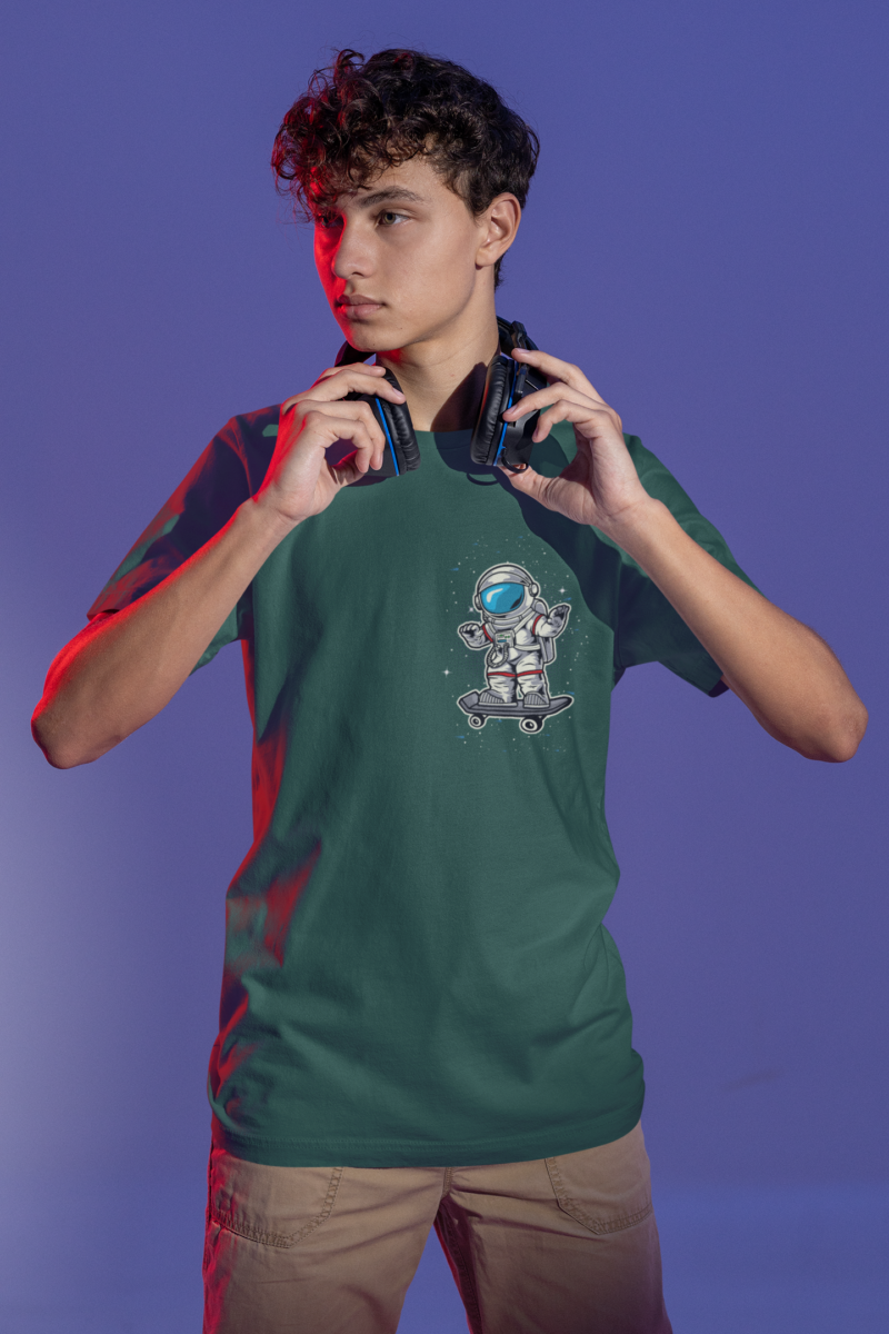t shirt mockup of a serious gamer about to put on some headphones m28451 (6)