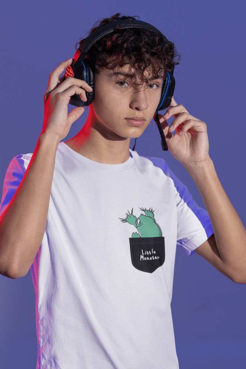 tee mockup featuring a teen gamer wearing headphones m28454 (4)